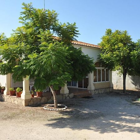 Maison d'hôtes The House à Les Deveses Extérieur photo